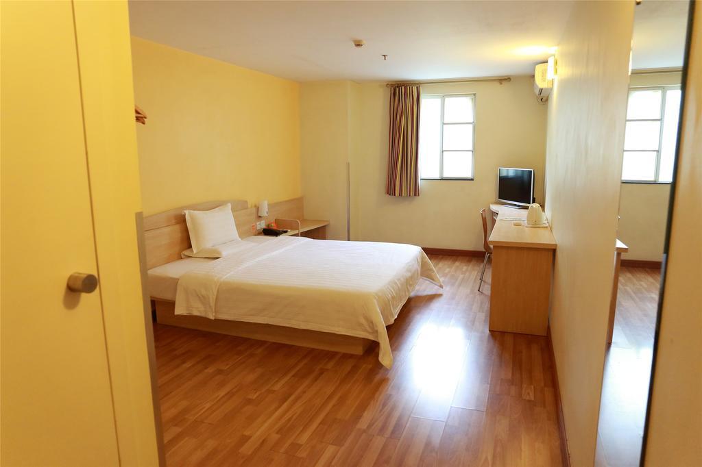 7Days Inn Sanya Phoenix Island Esterno foto